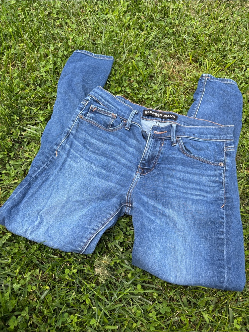 Express Ultimate Stretch Mid Rise Legging - Picture 5 of 7